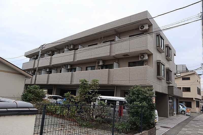 三島駅徒歩約６分　広々1DK